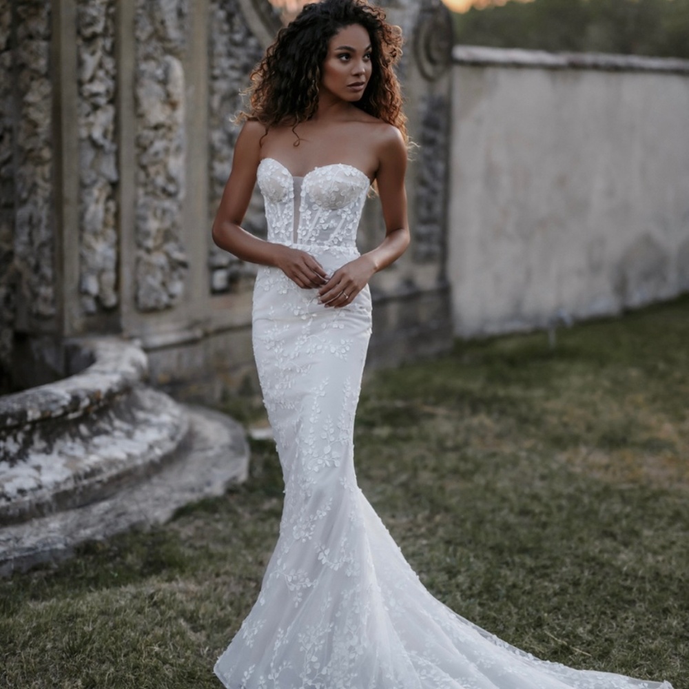 Abella Jamilah Wedding Dress